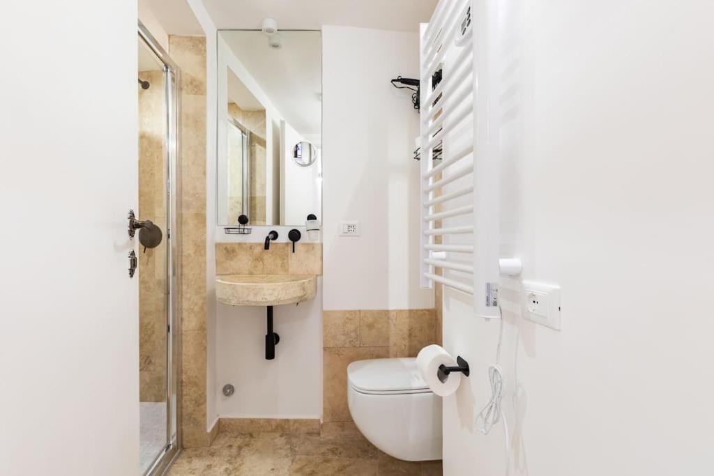 Bottega Augustea Duplex Apartment In Monti Rome Luaran gambar
