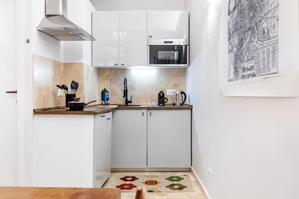Bottega Augustea Duplex Apartment In Monti Rome Luaran gambar