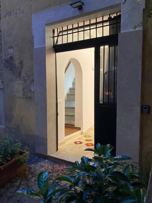 Bottega Augustea Duplex Apartment In Monti Rome Luaran gambar