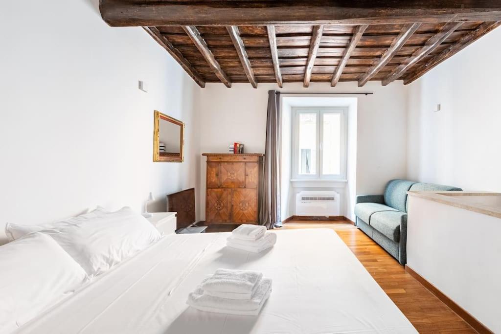 Bottega Augustea Duplex Apartment In Monti Rome Luaran gambar