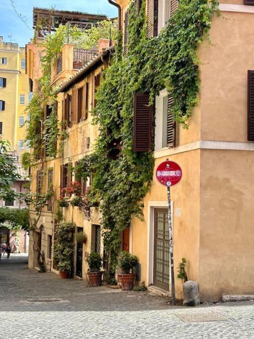 Bottega Augustea Duplex Apartment In Monti Rome Luaran gambar